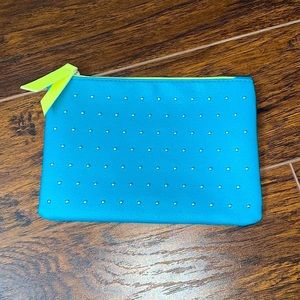 ✨FREE Ipsy Cosmetic Makeup Bag✨